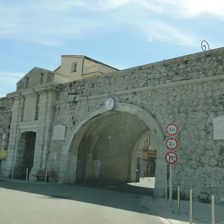 La Tourraque Cote أنتيب