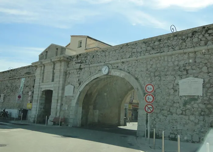 La Tourraque Cote أنتيب